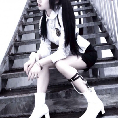 玩网专用的微信高清气质骚气女生部位头像下载