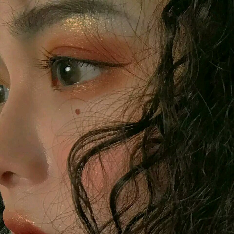 微信清新简洁阳光女头