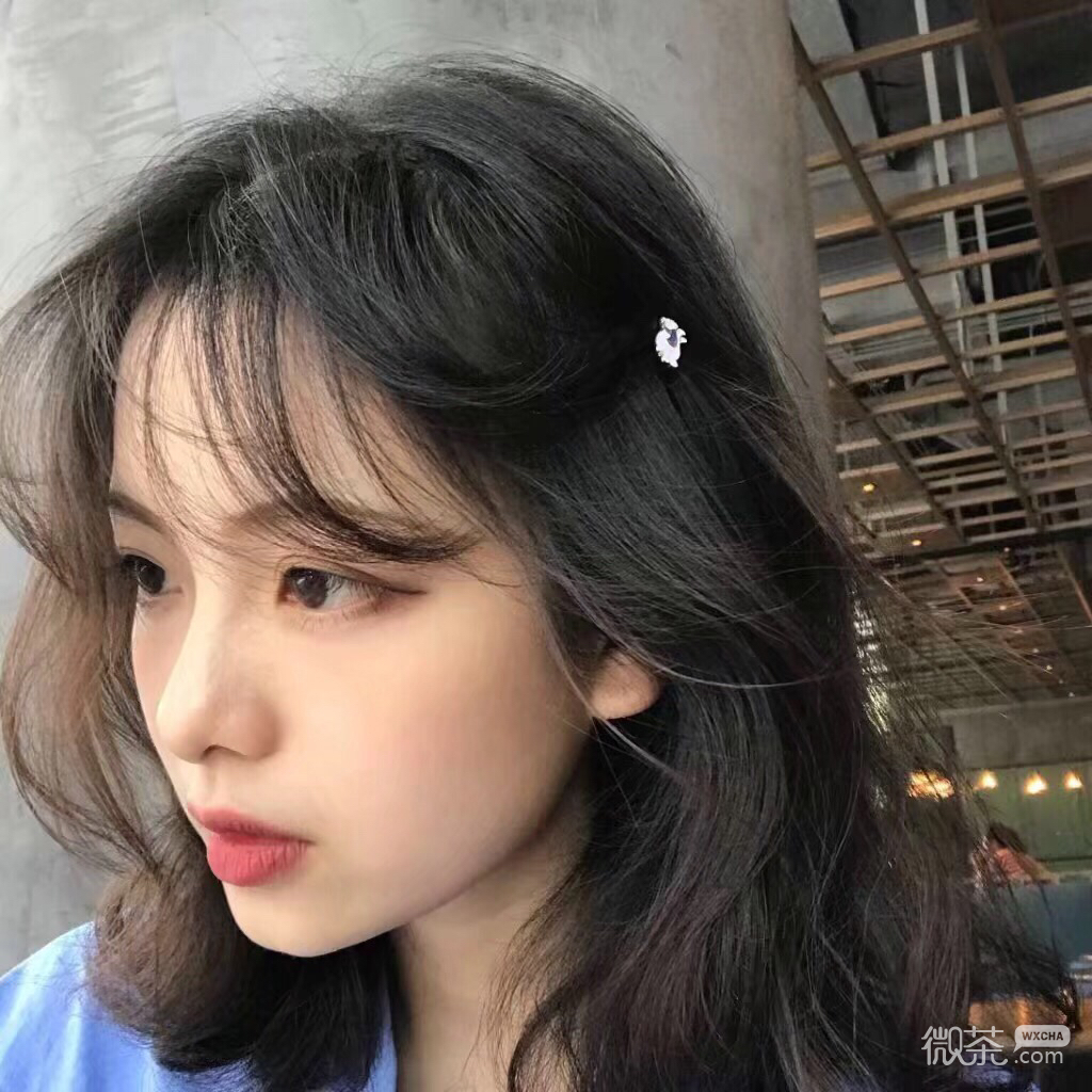 清新简洁阳光微信女头