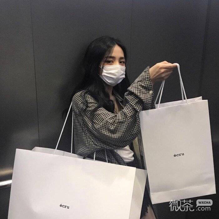 清新简洁阳光微信女头