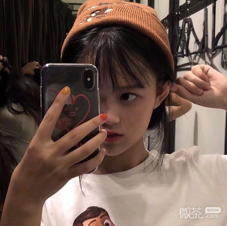 清新简洁阳光微信女头