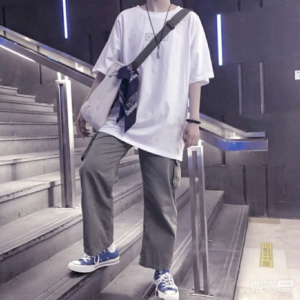 清新简洁阳光微信女头