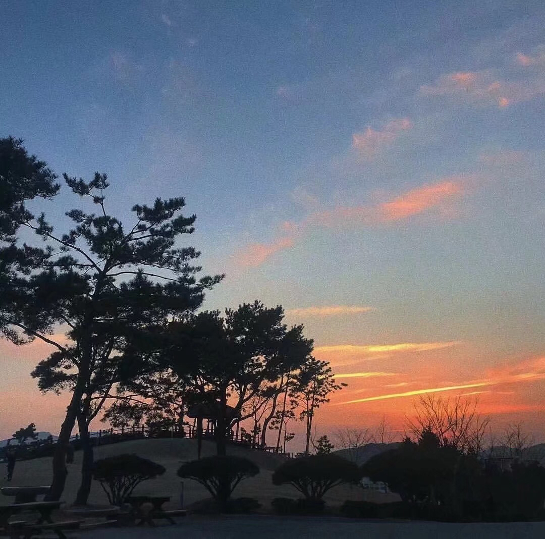 微信黑暗非主流朋友圈配图