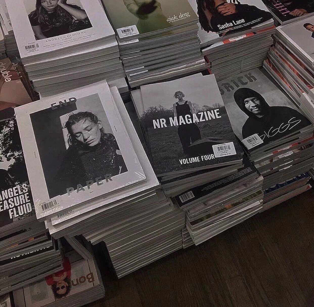 微信黑暗非主流朋友圈配图