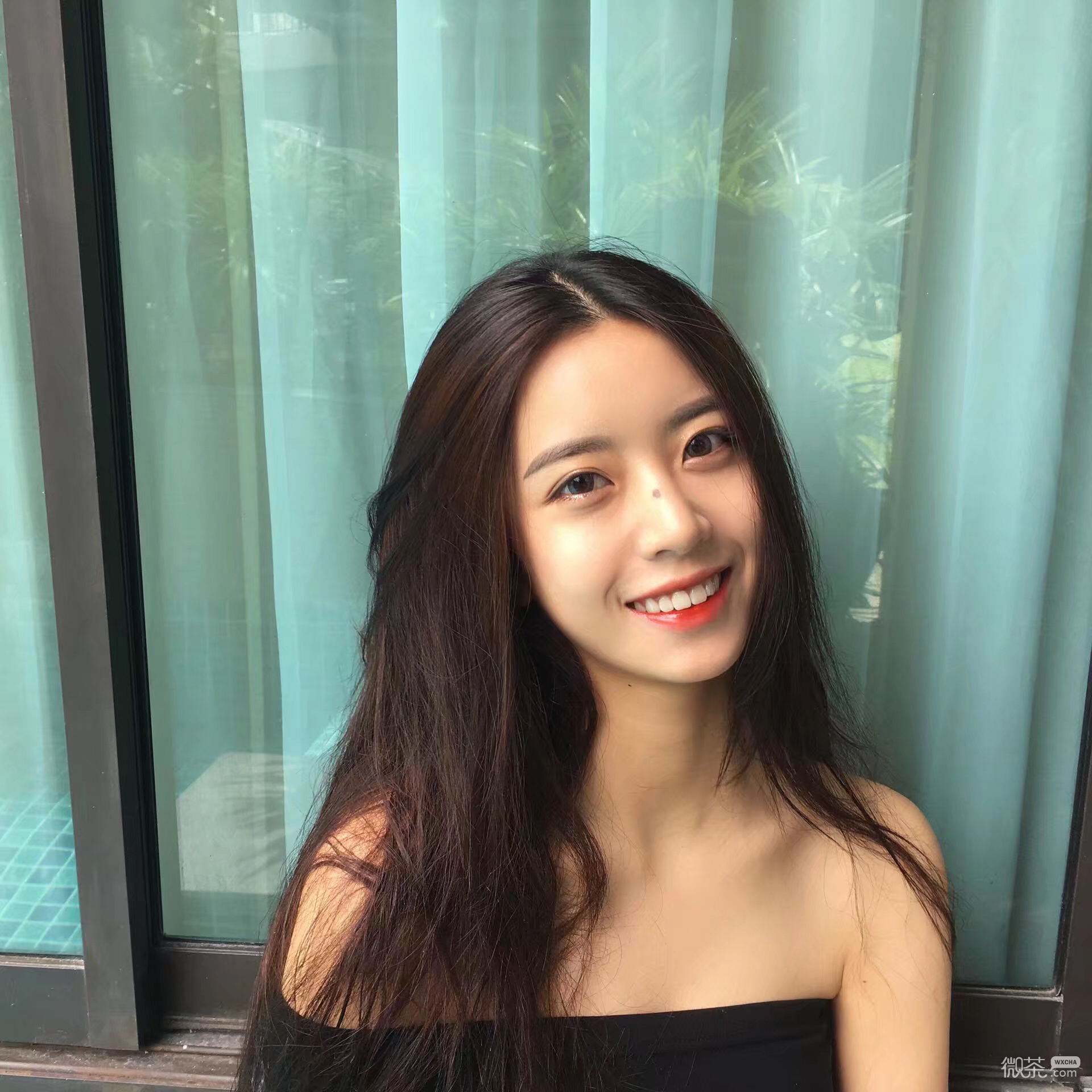 微信阳光简洁气质女头