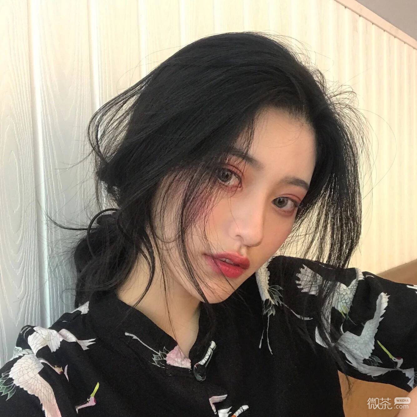 微信阳光简洁气质女头