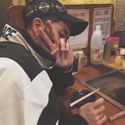 微信阳光佛系时尚男头