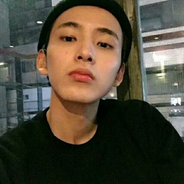 微信阳光佛系时尚男头