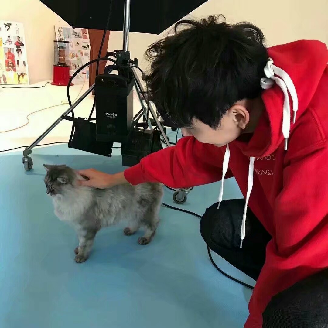 微信阳光佛系时尚男头