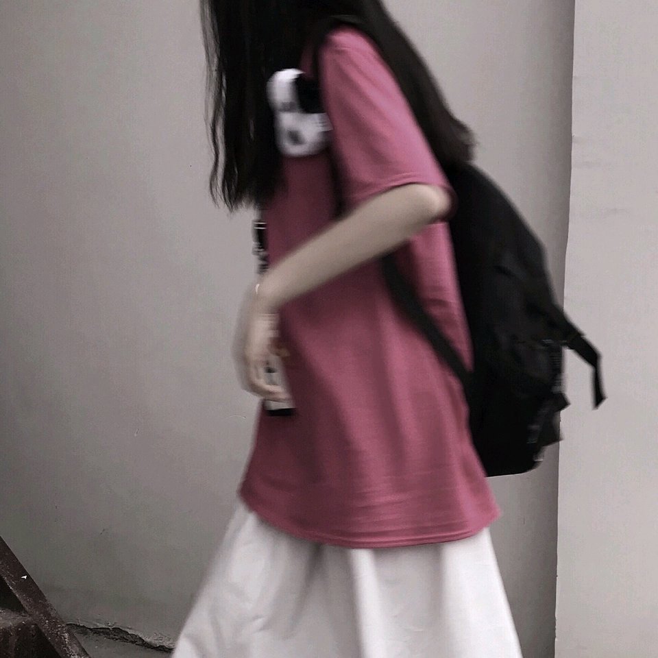 2019微信最新最潮的时尚紫色系女生头像合集下载