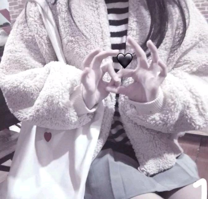 2019微信最新最潮的时尚紫色系女生头像合集下载