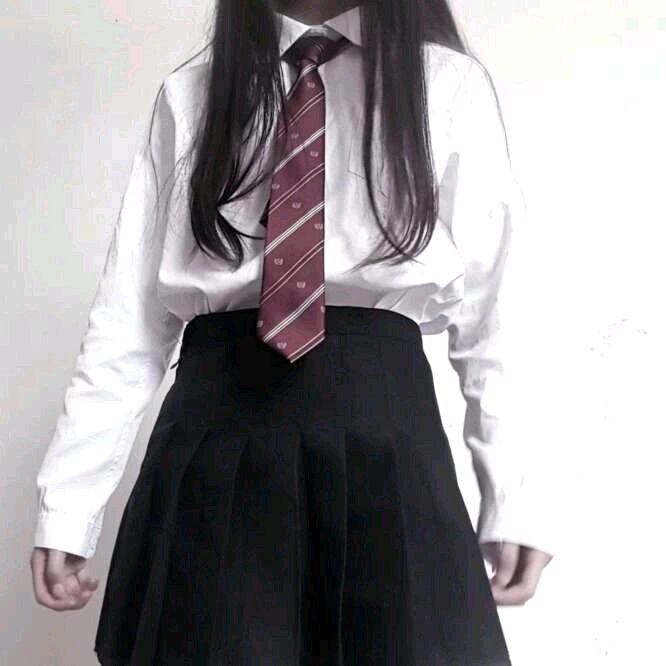 2019微信最新最潮的时尚紫色系女生头像合集下载