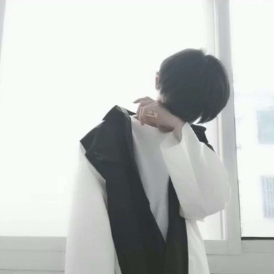 寂寞伤感的微信最新非主流男生头像合集下载