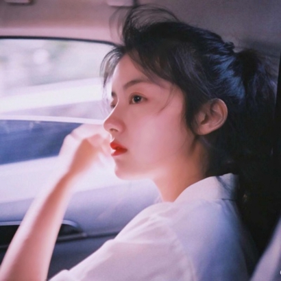 时尚潮流范的微信帅气女生头像合集下载