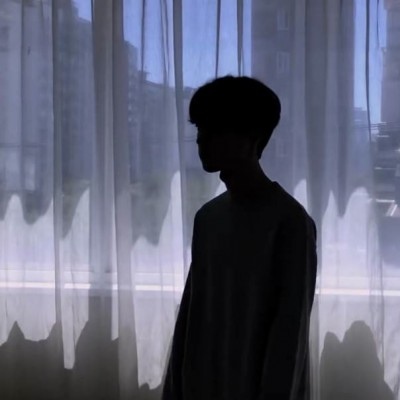 寂寞伤感的微信最新非主流男生头像合集下载