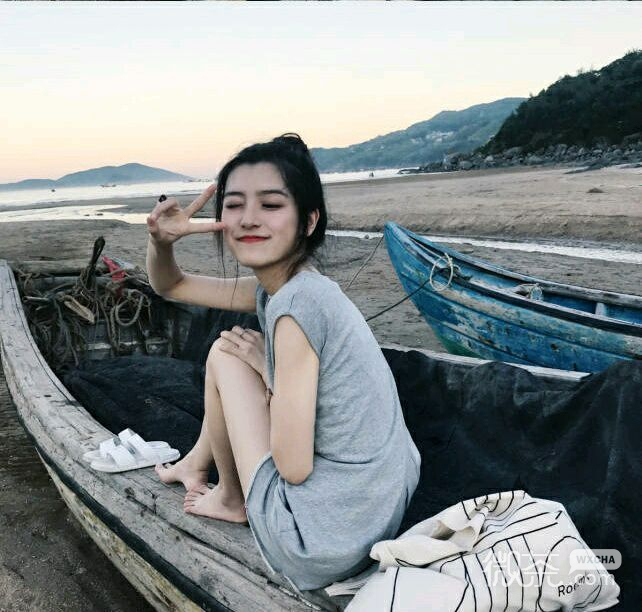 微信可爱青春气质女头
