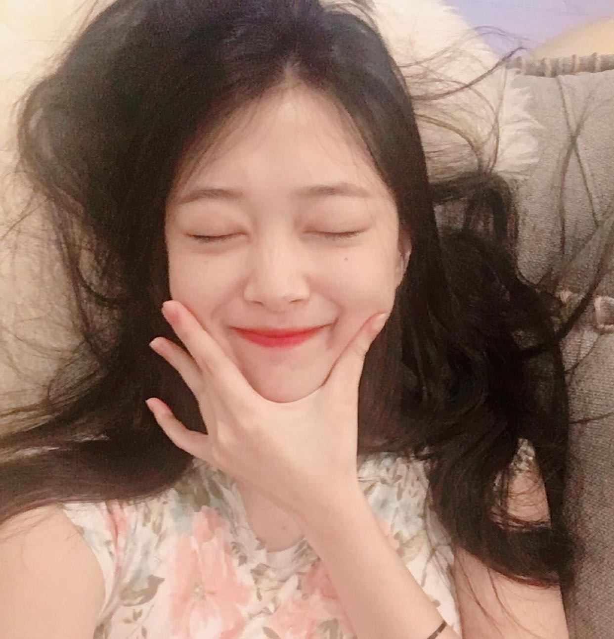 2019微信最新最潮的时尚紫色系女生头像合集下载