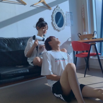 唯美简单的小清新的微信情侣头像合集下载