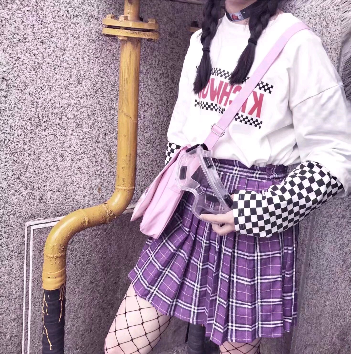 2019微信最新最潮的时尚紫色系女生头像合集下载