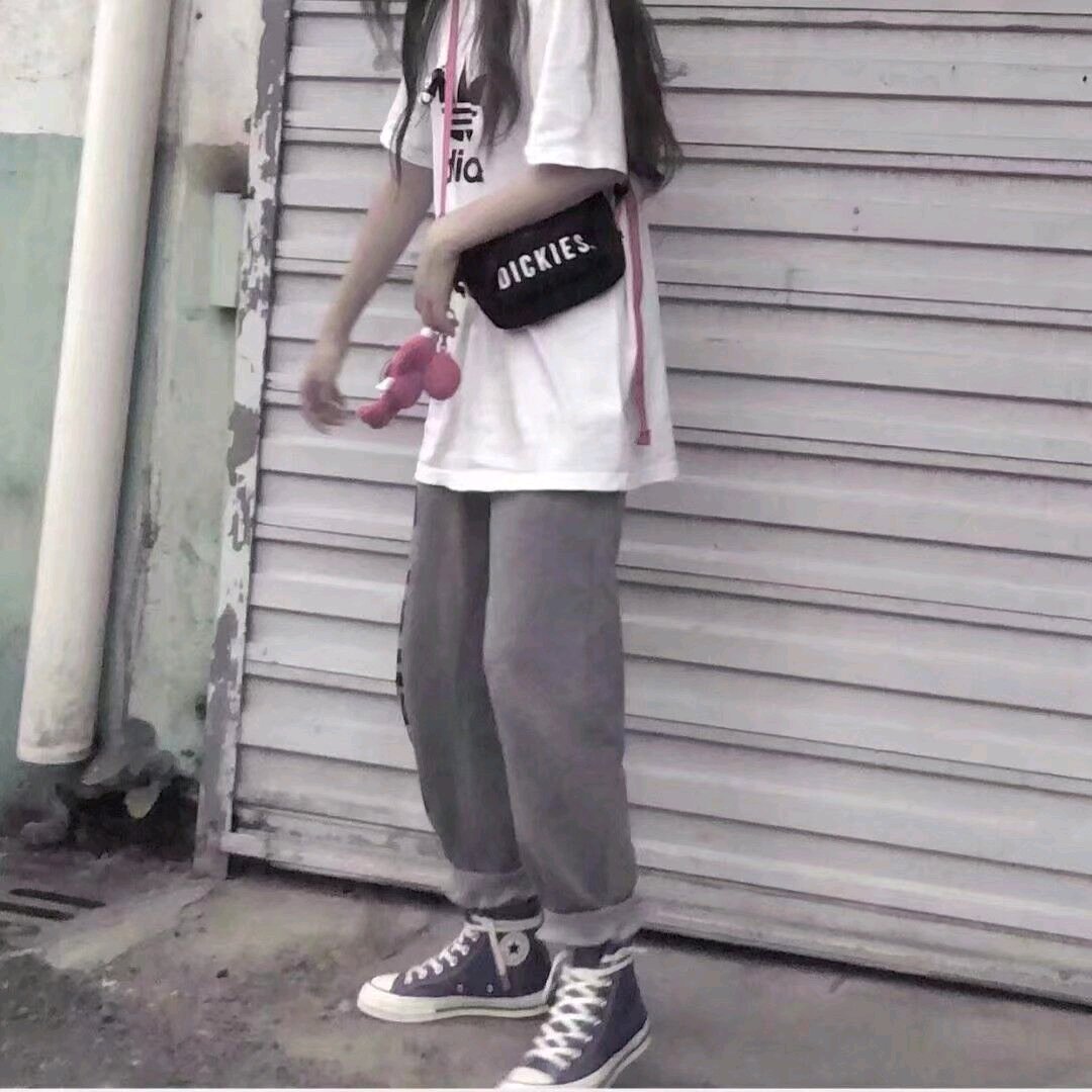 2019微信最新最潮的时尚紫色系女生头像合集下载