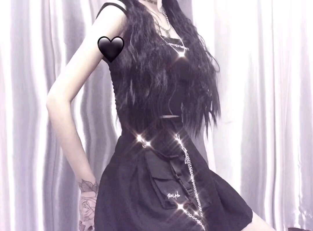 2019微信最新最潮的时尚紫色系女生头像合集下载