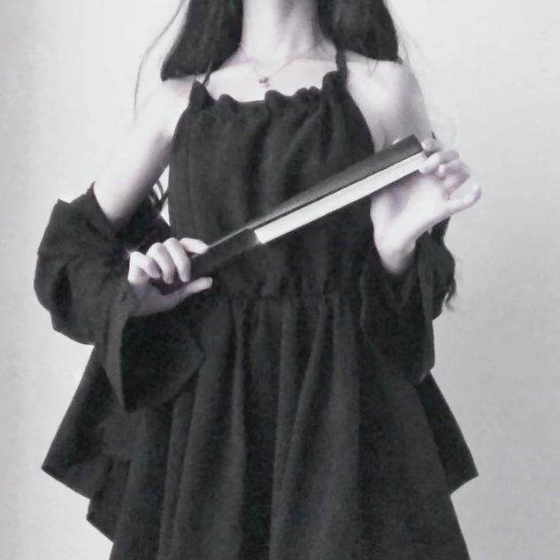 2019微信最新最潮的时尚紫色系女生头像合集下载