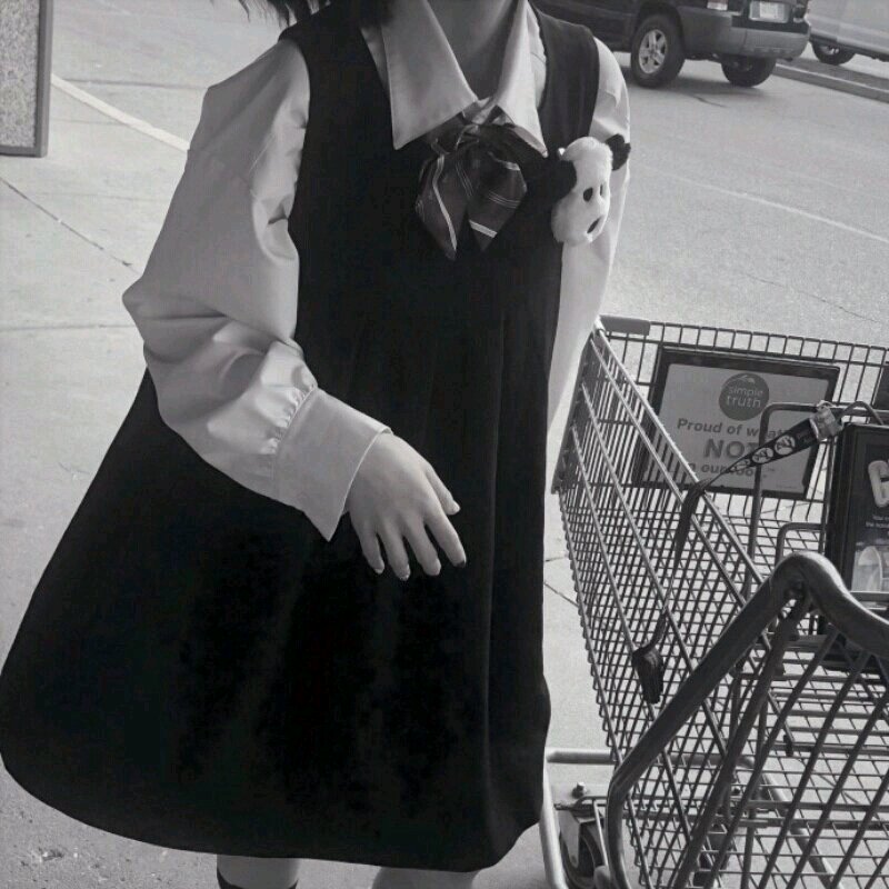 2019微信最新最潮的时尚紫色系女生头像合集下载