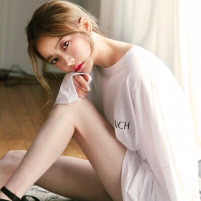 微信可爱气质温馨女头