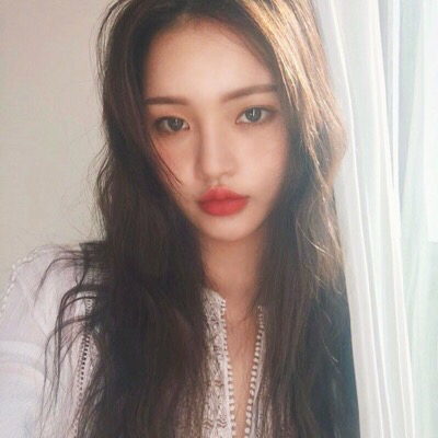 微信可爱气质温馨女头