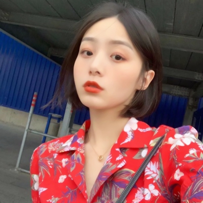 唯美小清新风格的微信红衣女生头像合集下载
