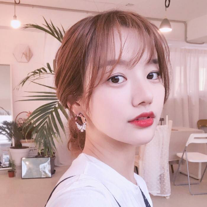 微信时尚霸气潮流女头