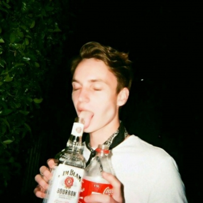 帅气酷炫欧美风男生头像合集下载