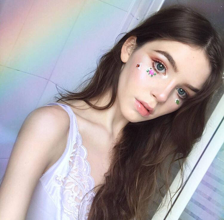 微信时尚霸气潮流女头