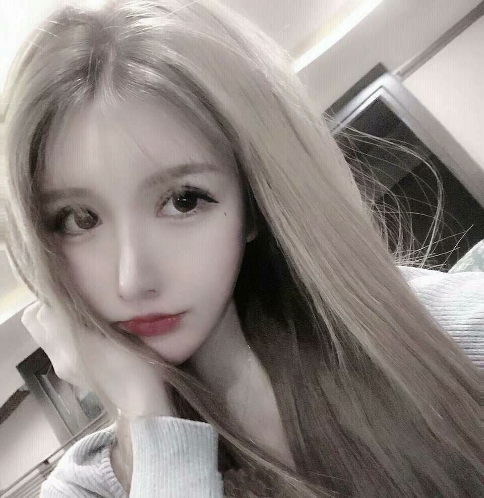 微信时尚霸气潮流女头