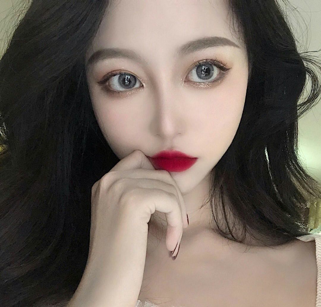 微信时尚霸气潮流女头