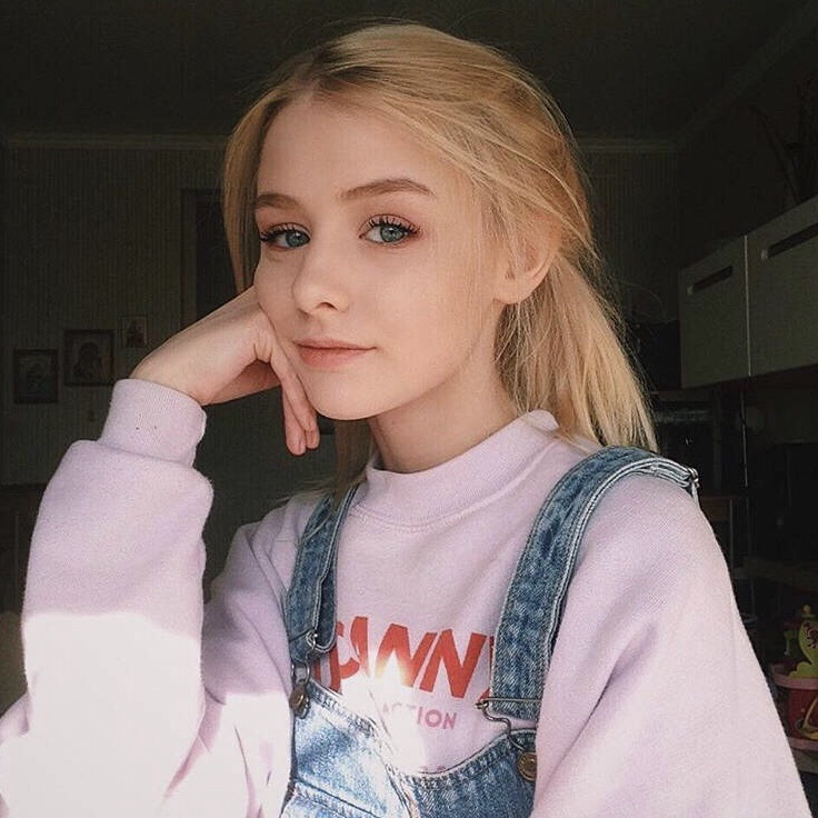 微信时尚霸气潮流女头