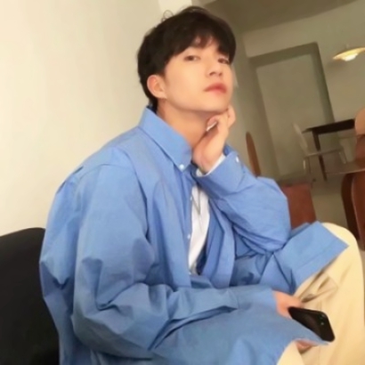 个性好看的微信小清新男生头像合集下载