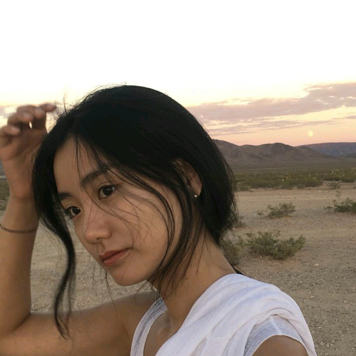 微信清新气质文艺时尚女头