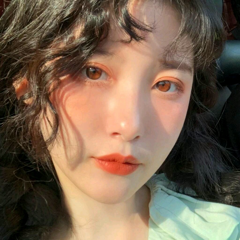 微信清新气质文艺时尚女头