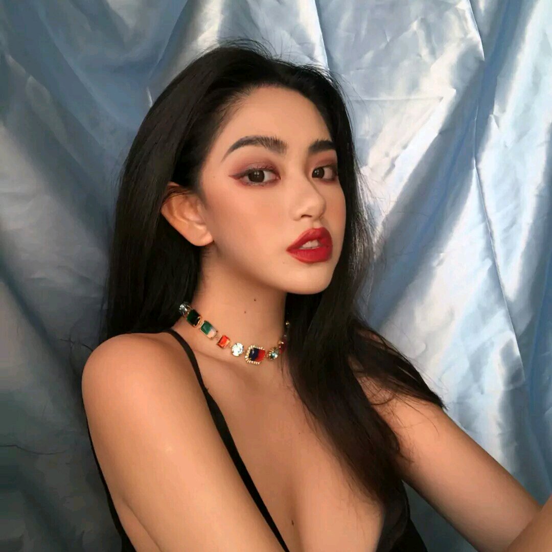 微信高颜值霸气时尚女头