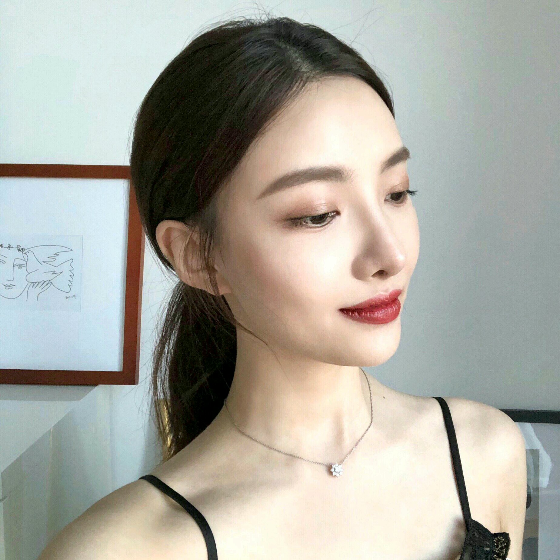 微信高颜值霸气时尚女头