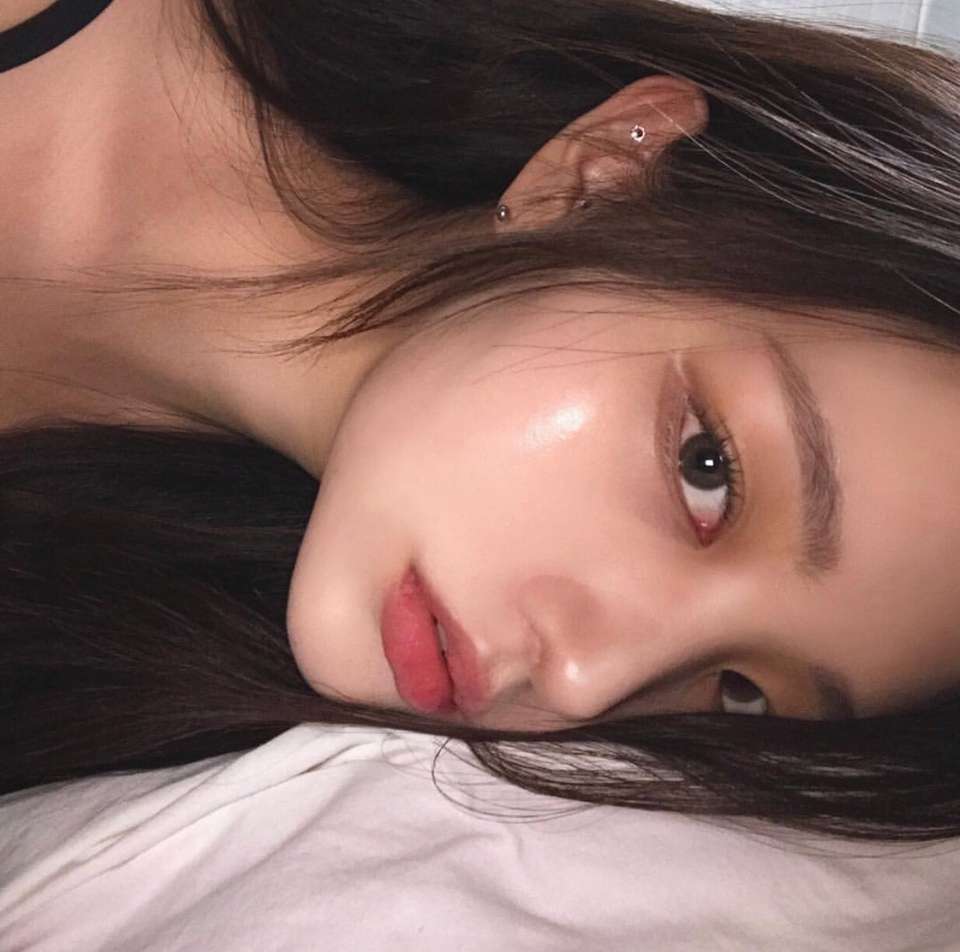 微信小清新气质阳光佛系女头