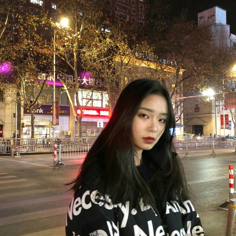 微信小清新气质阳光佛系女头