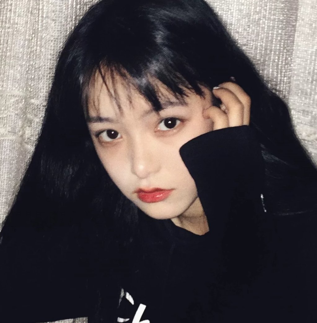 微信小清新气质阳光佛系女头