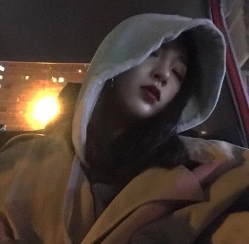 微信小清新气质阳光佛系女头