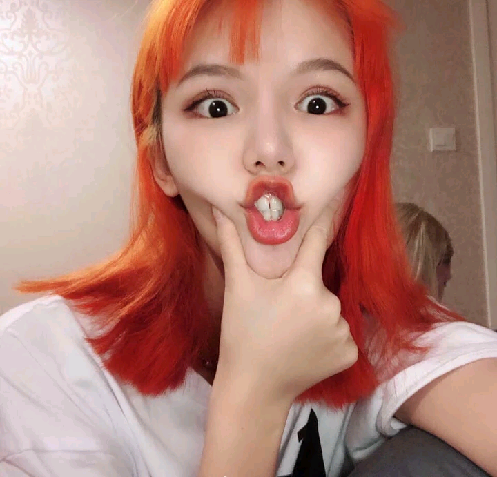 微信小清新气质阳光佛系女头