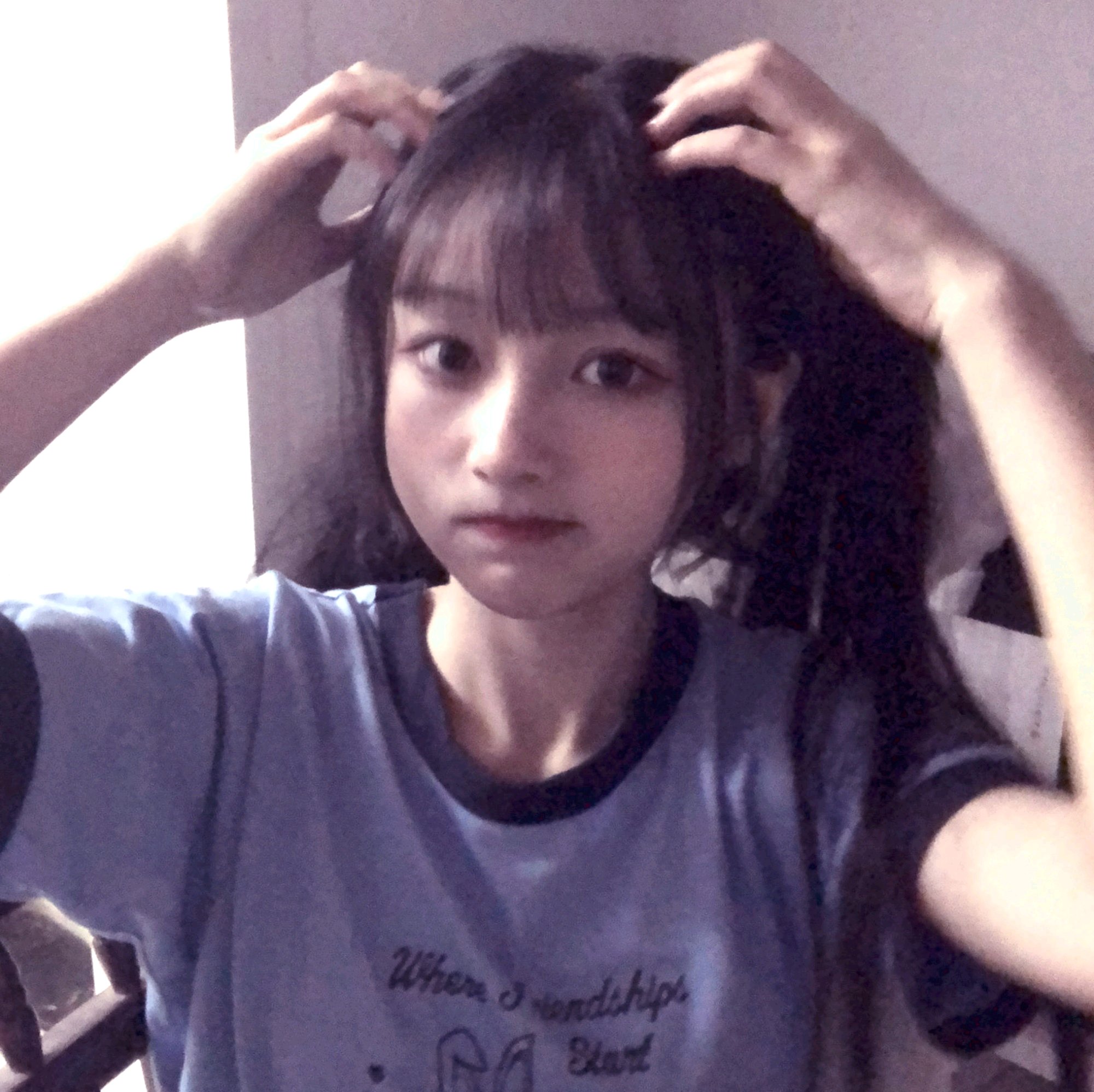 微信小清新气质阳光佛系女头