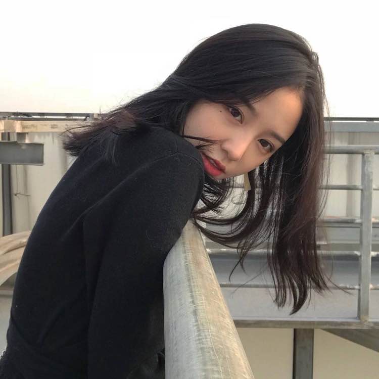 微信俏皮佛系时尚女头