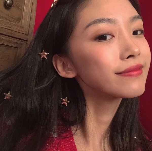 微信小清新气质阳光佛系女头