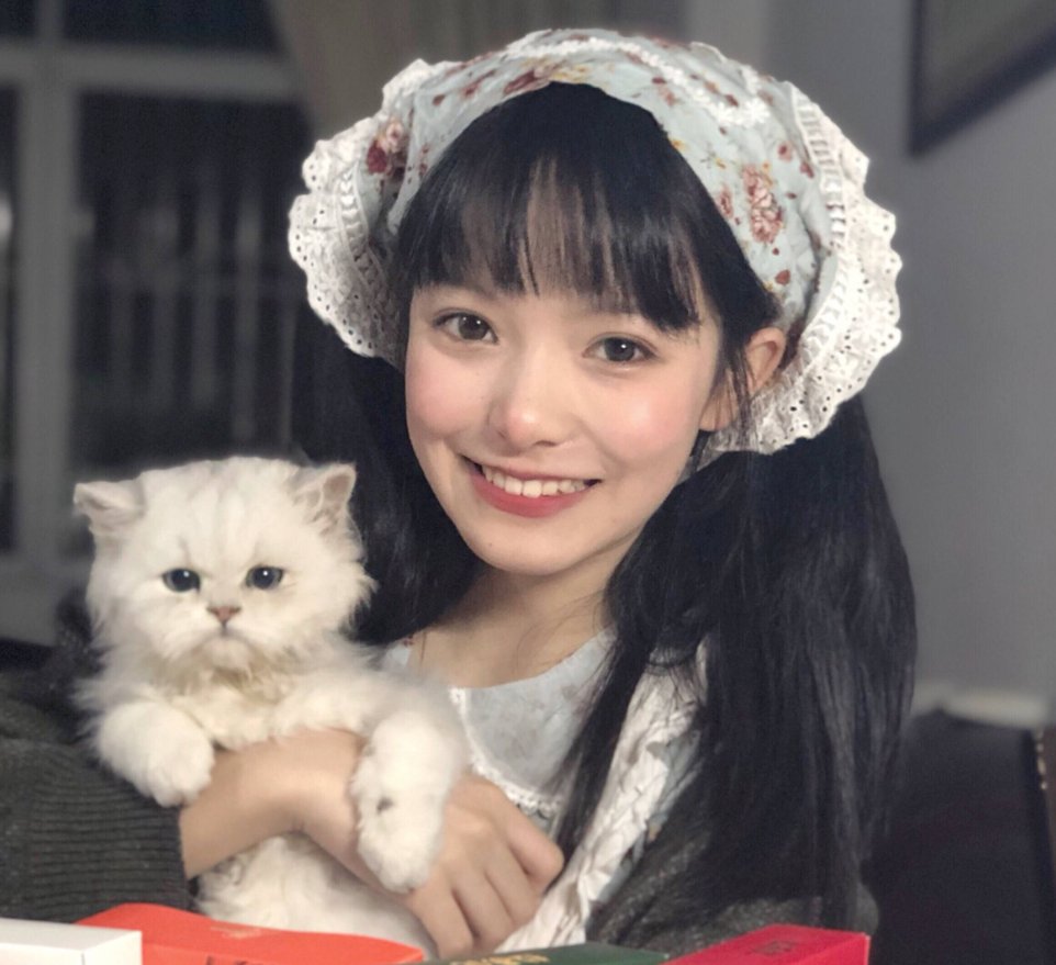 微信小清新气质阳光佛系女头